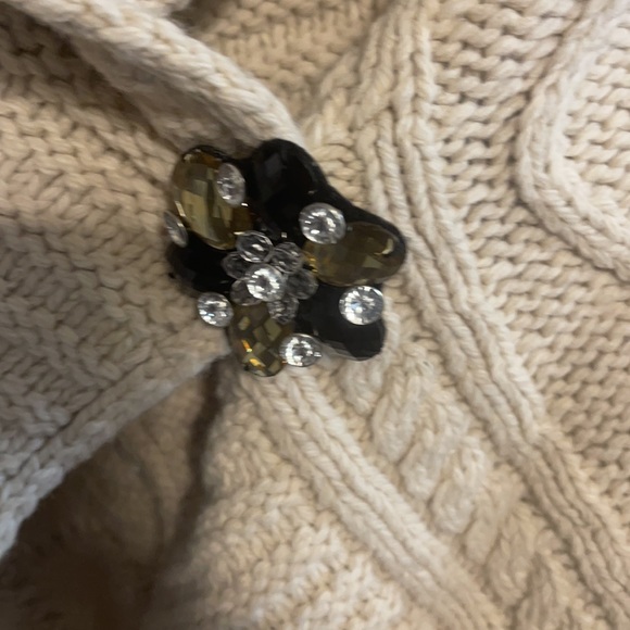 Adorable Sweater by Apt. 9 - Picture 2 of 4